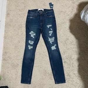 Hollister curvy mid-rise super skinny jeans - size: 3 Short